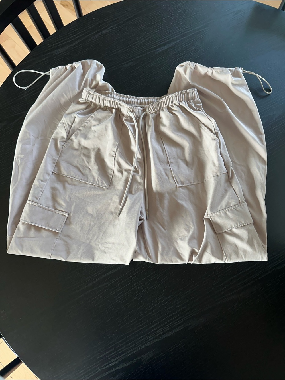 Gilly Hicks Neutral Beige lightweight joggers with Drawstring